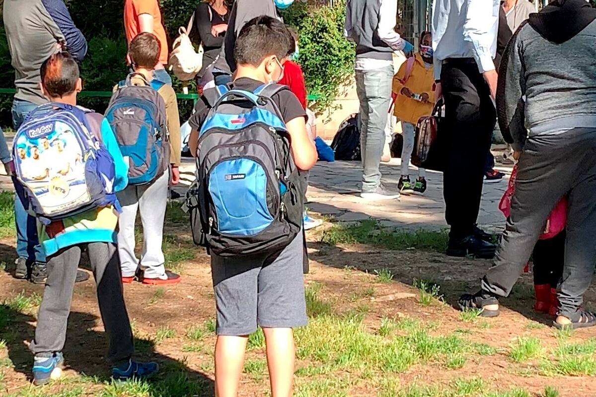 Desde que se reiniciaron las clases, hace tres semanas, se produjeron 300 casos de coronavirus