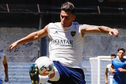 Desde que volvió, Pavón se destaca en los entrenamientos de Boca y satisface a Miguel Russo.