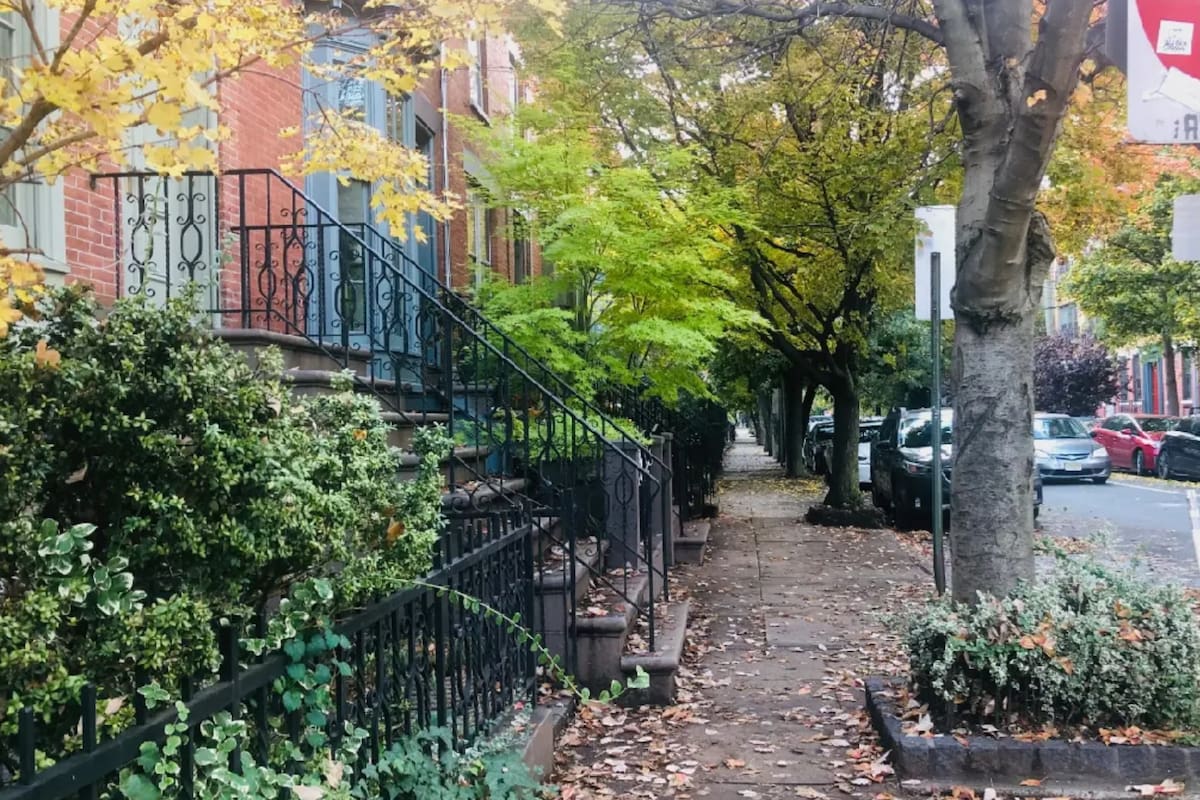 Desde septiembre, a presencia de alquileres a corto plazo en Airbnb se redujo drásticamente y se está creando un mercado "blue" para quienes quieren alquilar departamento por pocos días