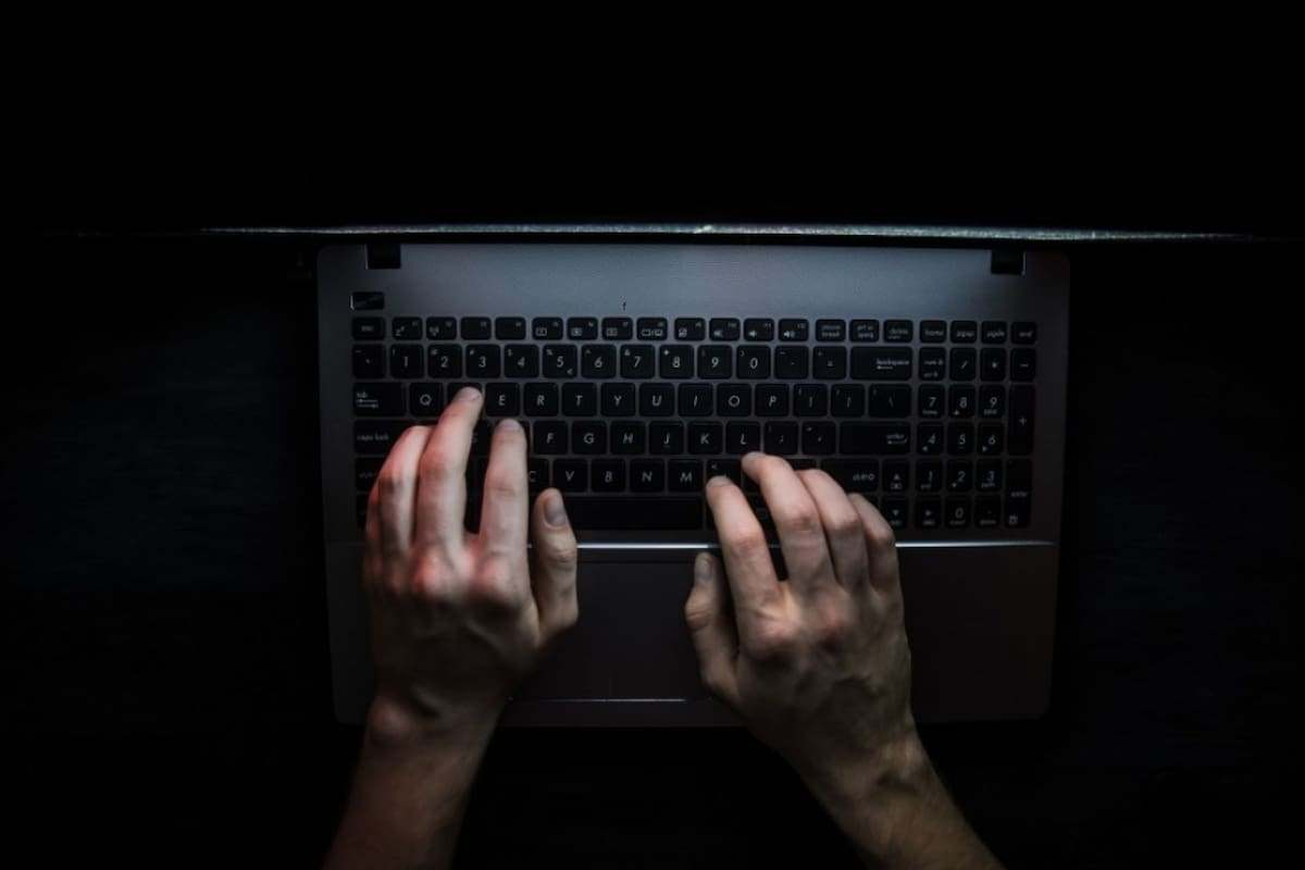 Desde sicarios, venta ilegal hasta drogas, todo lo que se puede encontrar en la "dark web"