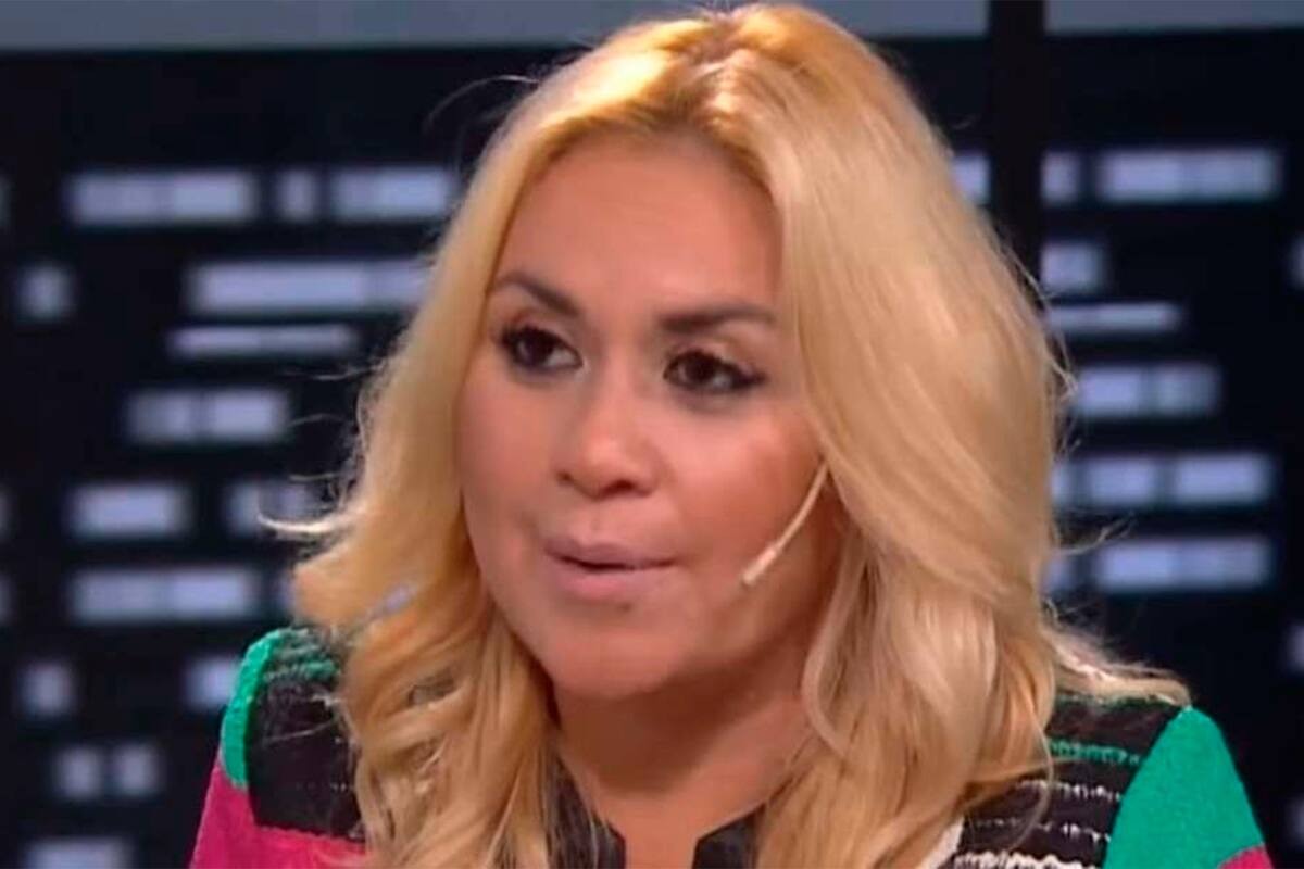 Desde Sinaloa, la ex de Diego Maradona explicó cómo es la convivencia con el director técnico