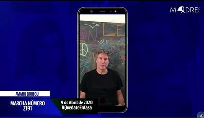 Desde su casa, Boudou le envió un video a Hebe de Bonafini para celebrar una nueva marcha de las Madres de Plaza de Mayo y pidió no olvidarse de "los presos políticos"