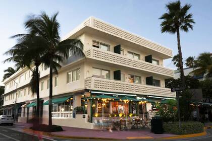 Desde su fundación, en 1988, el News Cafe se volvió un punto de encuentro de celebridades locales y turistas