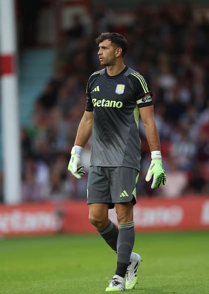 Desde su llegada, siempre fue uno de los pilares del Aston Villa (Foto: @emi_martinez26)