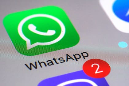 Desde sus inicios hasta la actualidad, las funcionalidades de WhatsApp mejoraron y evolucionaron (AP Foto/Patrick Sison, Archivo)