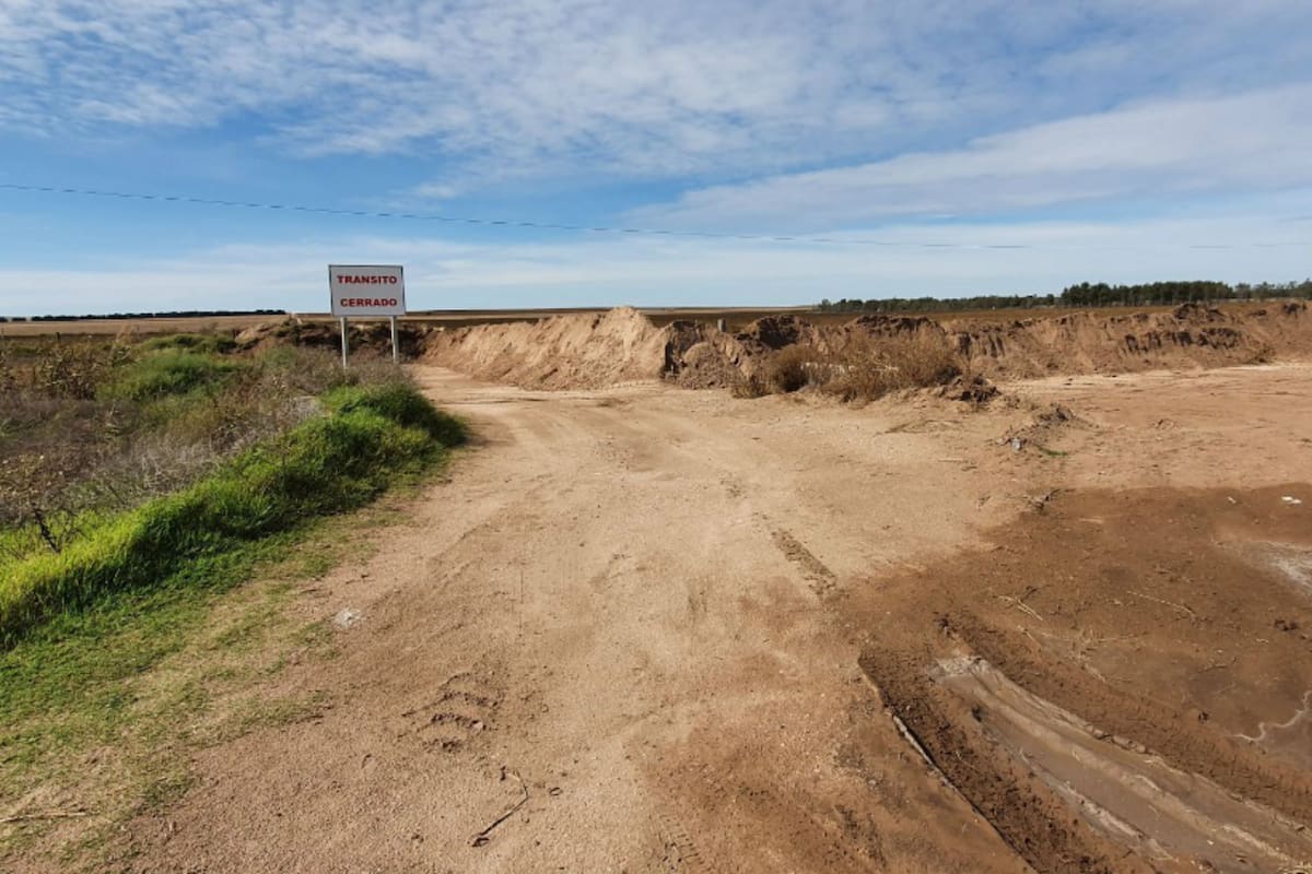 Dese San Luis se bloquearon pasos en rutas y caminos rurales