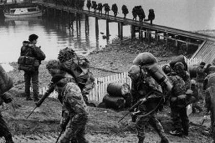 Desembarco británico en las Malvinas