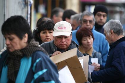 La Argentina se dirige a un año de caída récord del producto bruto y del empleo