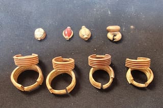 Desentierran antiguos artefactos faraónicos en Egipto, mientras el gobierno intenta impulsar el turismo