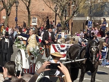 Desfile de celebración del cumpleaños de George Washington, en Alexandria, Virginia (Instagram/@gwbirthdayalx)