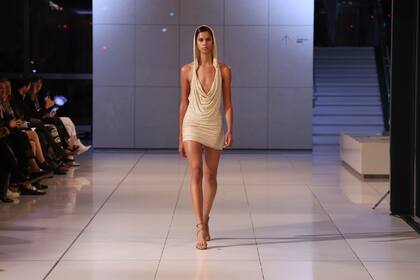 Desfile de Marcelo Giacobbe en la Semana de la Alta Costura 2023