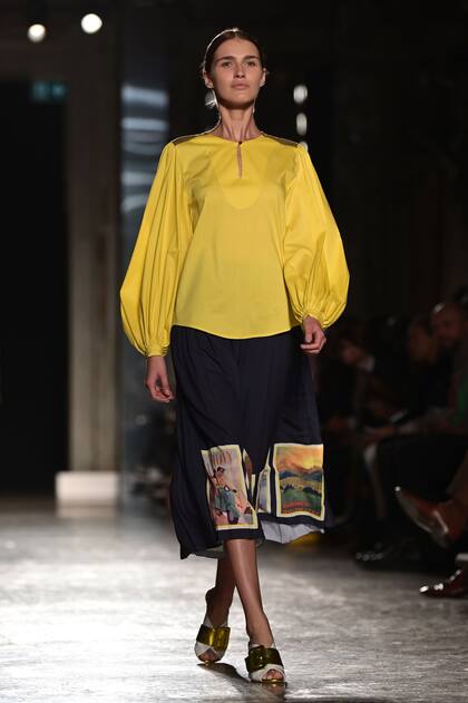 Desfile de Ultrachic drante la última Milán fashion Week