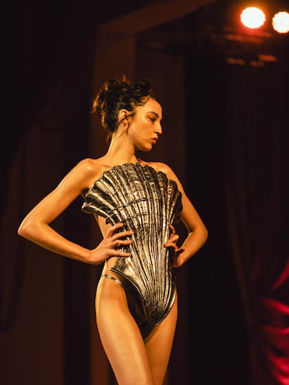 Desfile en el BAFWEEK de Delfos.