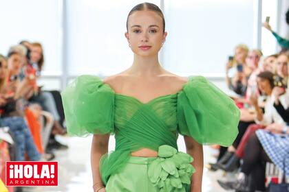 Desfiló en el Fashion Week de Londres con diseños realizados con telas sustentables de la marca Zeynep Kartal x Li & Fung.