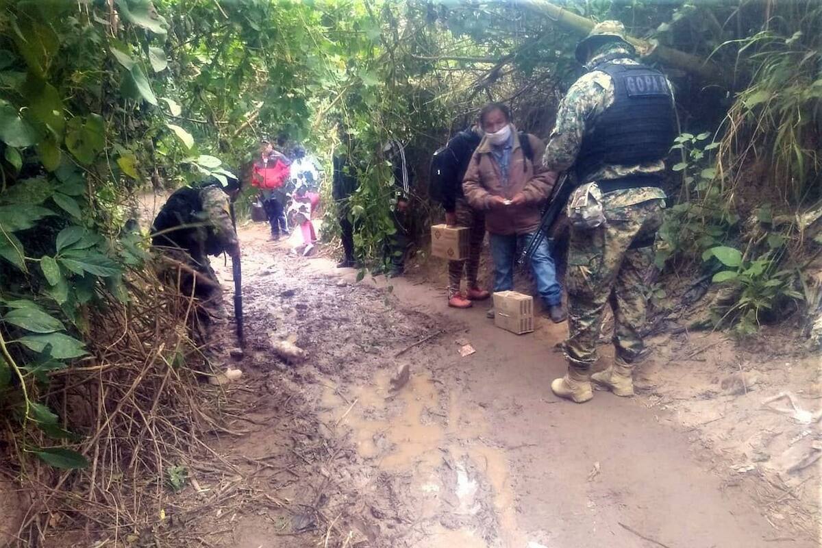 Despliegue de las tropas especiales de la Policía de Salta en la frontera con Bolivia