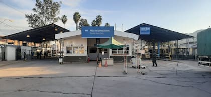 Despliegue del Ejercito, la Gendarmería y la Policía de Salta en puente internacional de Salvador Mazza-Yacuiba