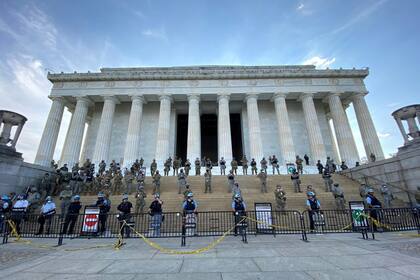 El Lincoln Memorial se encuentra en uno de los extremos del National Mall de la capital estadounidense