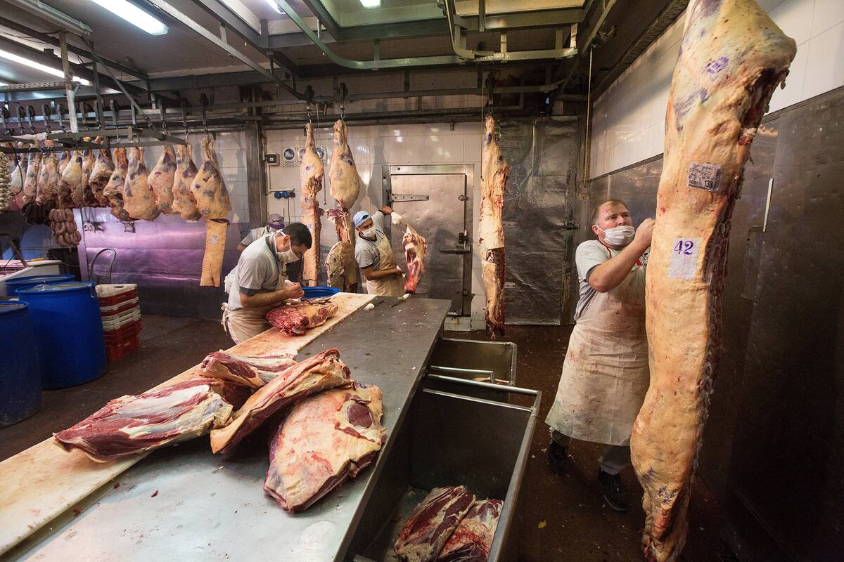 Desposte en una carniceria de Mataderos cerca del Mercado de Hacienda de Liniers