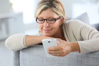 "Tengo 50 años, me divorcié dos veces y no me animo a usar Tinder"