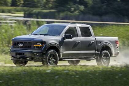 Después de 42 años, la Ford F-150 fue desplazada del primer lugar en mayor cantidad de ventas en EE.UU.