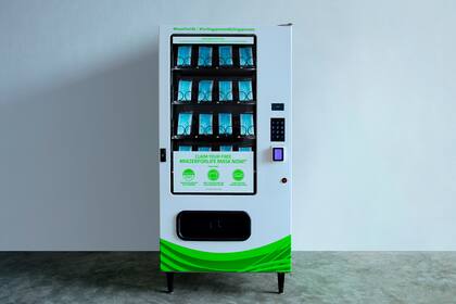 Después de comenzar a producir mascarillas descartables, Razer anunció una red de maquinas expendedoras para distribuir estos protectores durante la apertura de la cuarentena en Singapur