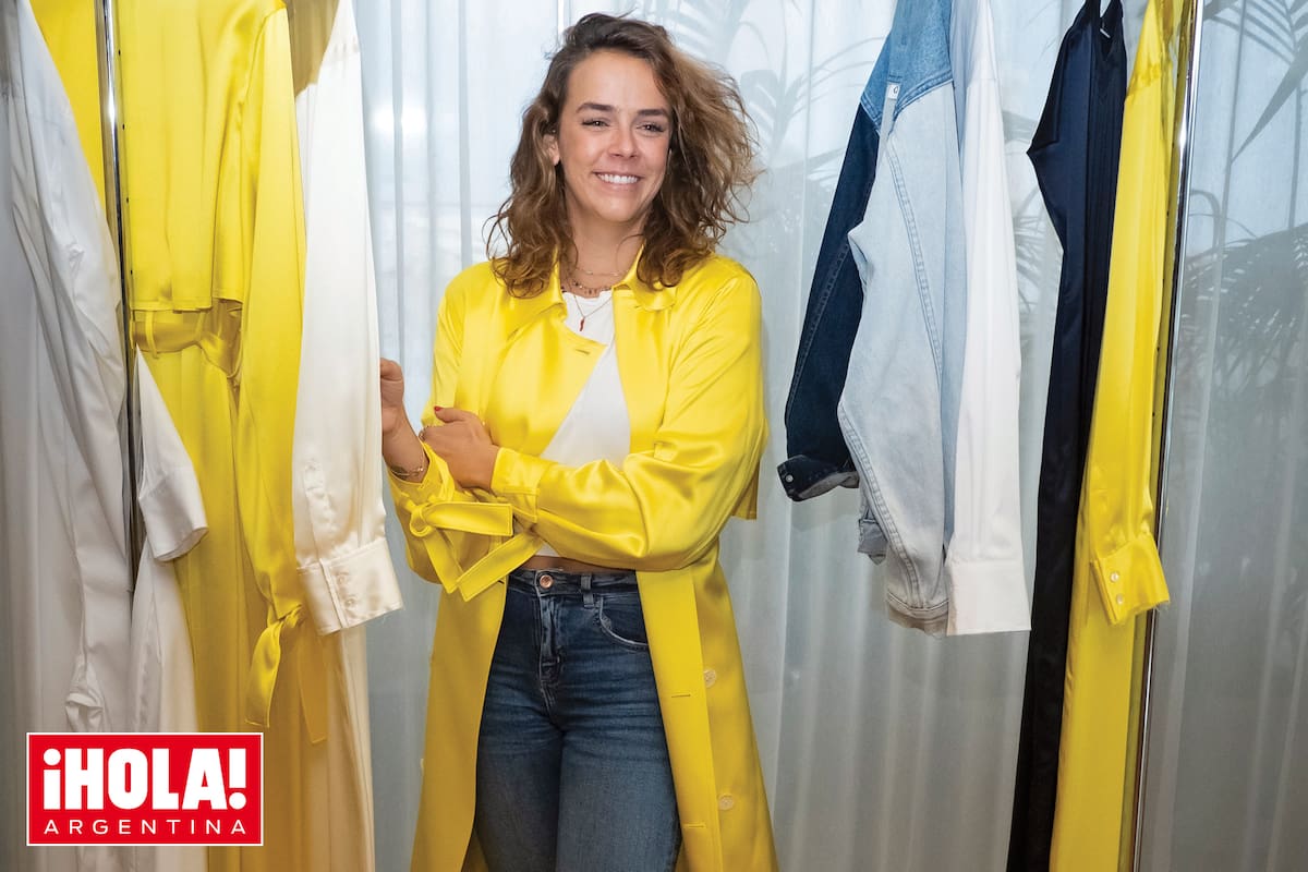 Después de estudiar Diseño de Moda en el Instituto Marangoni de París y en la prestigiosa Parsons, de Nueva York, donde
vive, hizo pasantías en Vogue, Louis Vuitton y hace dos años lanzó Alter Designs.