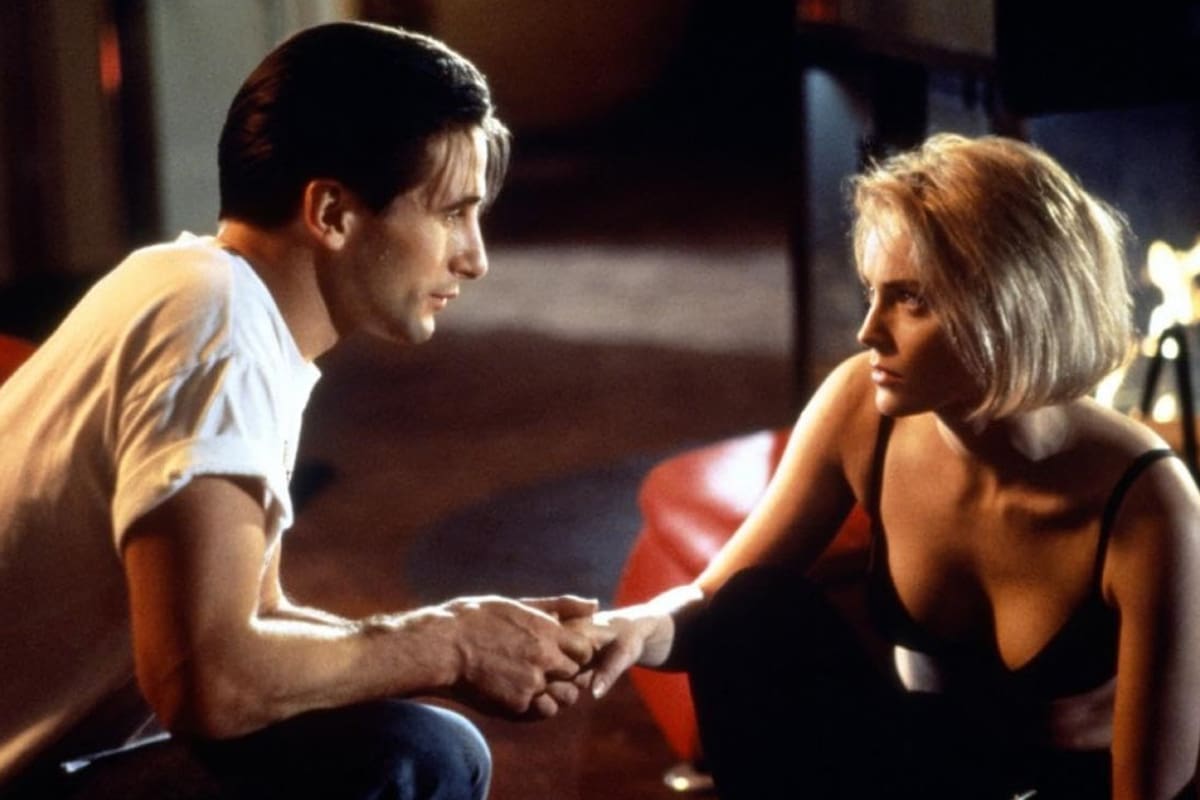 Después de haberla acusado de “acosarlo”, William Baldwin volvió a hablar sobre Sharon Stone: “Pedí no besarla”