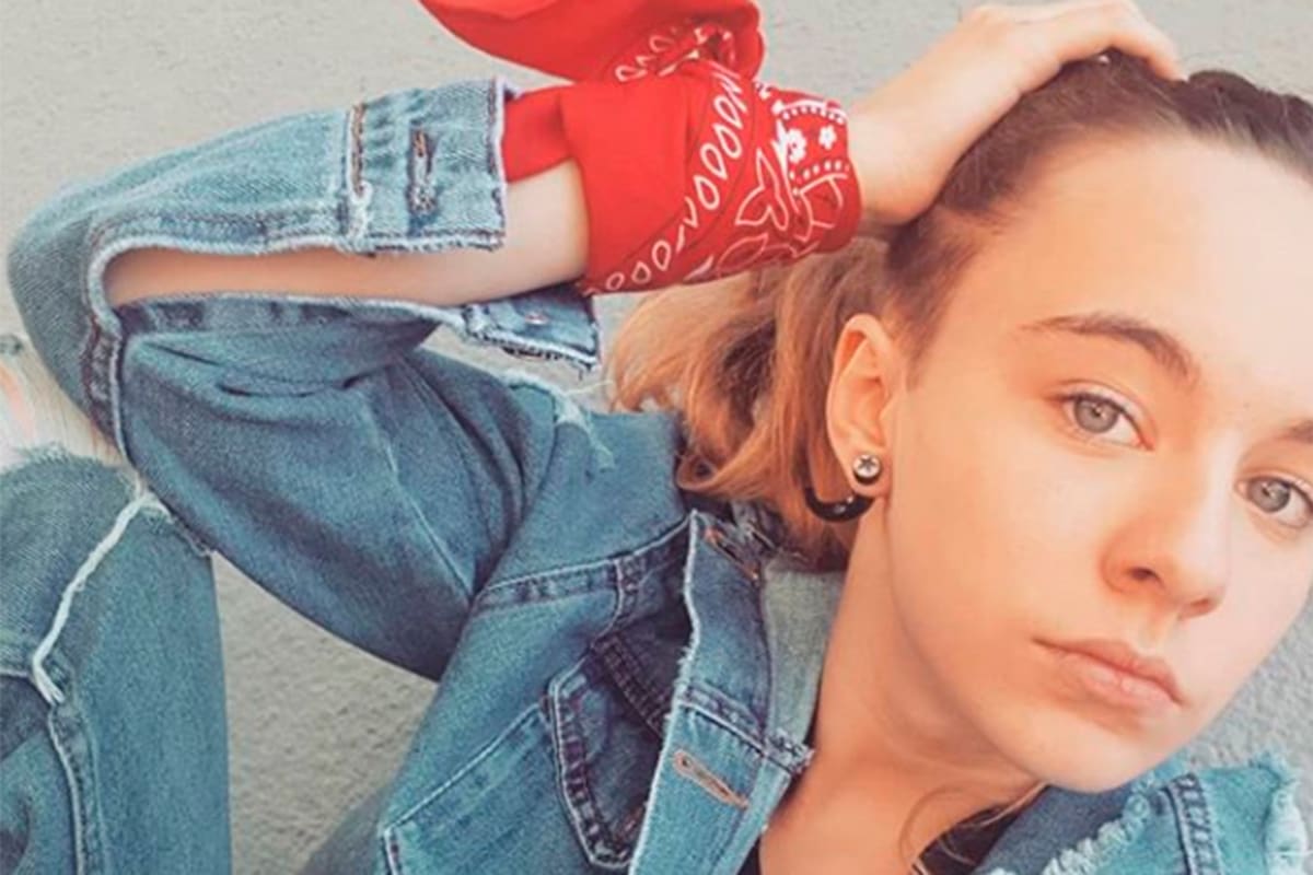 Después de haberse enterado la verdad sobre su padre biológico, la adolescente desaparece