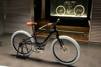 Después de lanzar una moto eléctrica, Harley Davidson prepara su e-bike Serial 1, inspirada en su primer motocicleta fabricada en 1903