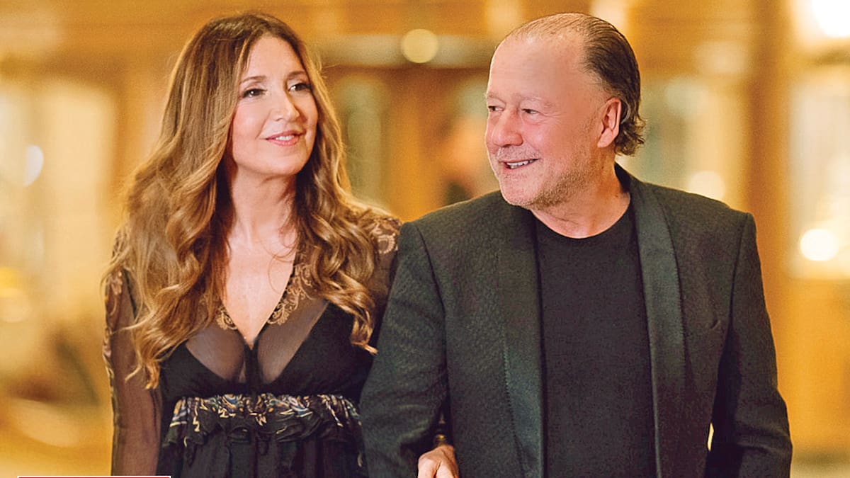 Todas las fotos. Junto a su marido Enrique Piñeyro, Carla Calabrese celebró los 20 años de su compañía teatral con una fabulosa fiesta