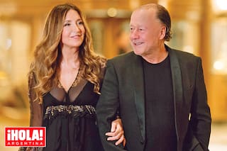 Junto a su marido Enrique Piñeyro, Carla Calabrese celebró los 20 años de su compañía teatral con una fabulosa fiesta