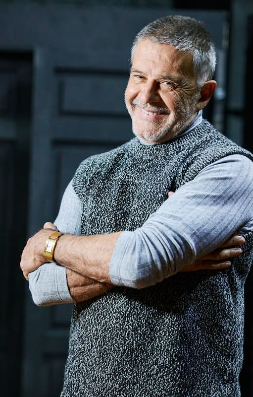 Después de ser el rey Tritón en La sirenita, Osvaldo Laport interpreta al padre de Billy Elliot en el musical que desembarca en calle Corrientes