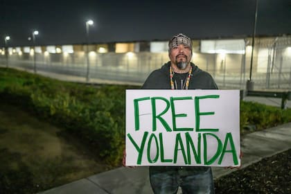Después de su arresto, las personas conmovidas por el caso protestaron a favor de la liberación de Yolanda