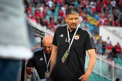 Después de su retiro, Penev se dedicó a ser entrenador