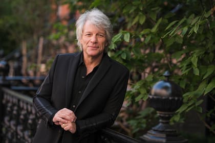 Después de suspender su show, Jon Bon Jovi pidió a los asistentes que no tiraran sus entradas