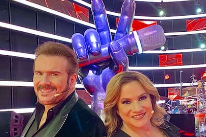 Después de terminar las grabaciones en septiembre de La Voz Senior, Pimpinela volverá a girar: arrancan el tour en el que van a celebrar los 40 años de carrera en octubre en Estados Unidos y que los tendrá en mayo en el Luna Park