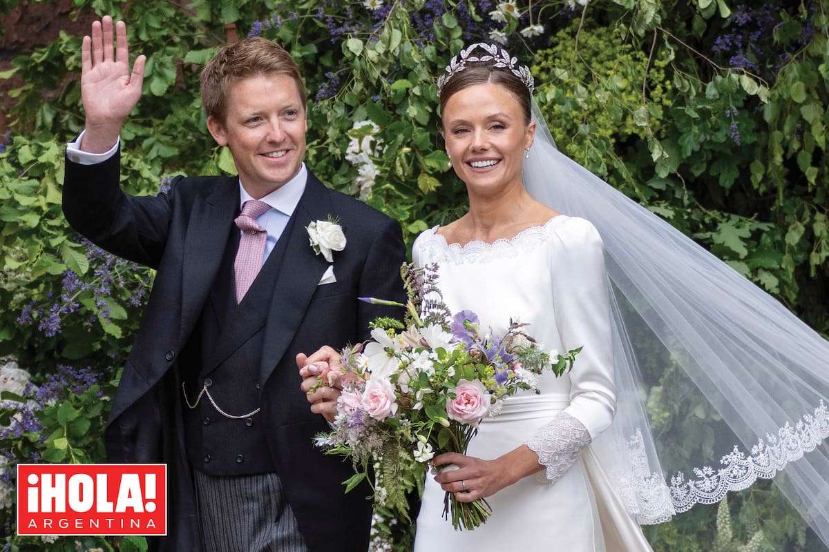 Después de tres años de noviazgo, Hugh Grosvenor y Olivia Henson se casaron frente a 400 invitados