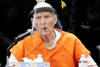Después de tres días de audiencias, Joseph DeAngelo, el "asesino del Golden State", fue condenado a cadena perpetua (Sky News)