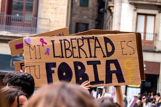 Qué hay detrás de "tenía la pollerita demasiado corta"