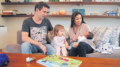 Después de una mala experiencia en el parto de Isabel, Marina Corbata tuvo hace 9 días a Andrés como había soñado