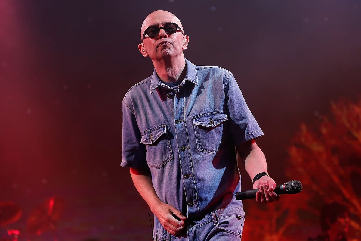 Después del primer parate porque vio caídos entre el público, el Indio Solari cambió su actitud y no fue el mismo que al comienzo del show