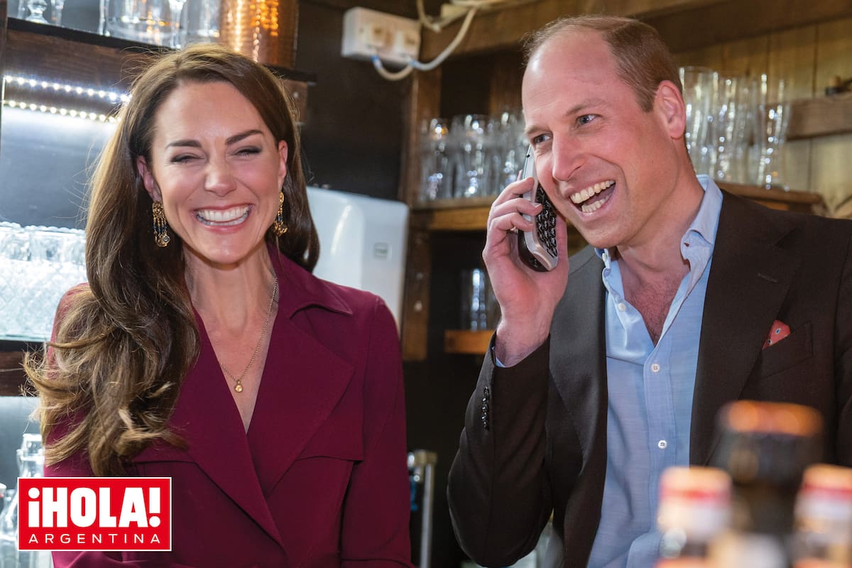 Después del spring break escolar de sus hijos, William y Kate retomaron su agenda y viajaron a Birmingham para conocer sobre su diversidad cultural y entablar vínculos con su gente.