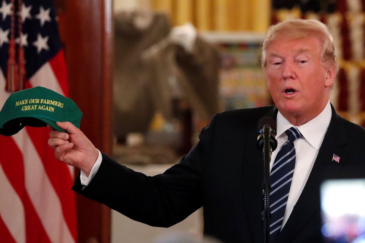 Destinará US$12.000 millones para los productores afectados por los conflictos con China, la UE, México y Canadá
