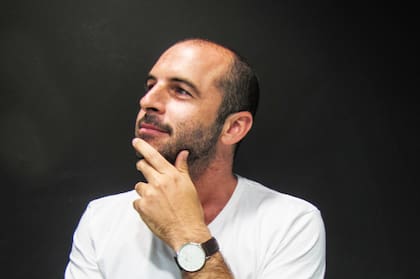 Como miembro destacado de la Young Presidents Organization (YPO) y Company A, forma parte de una red global de líderes, y su mentoría ha sido clave para guiar a la próxima generación de emprendedores.