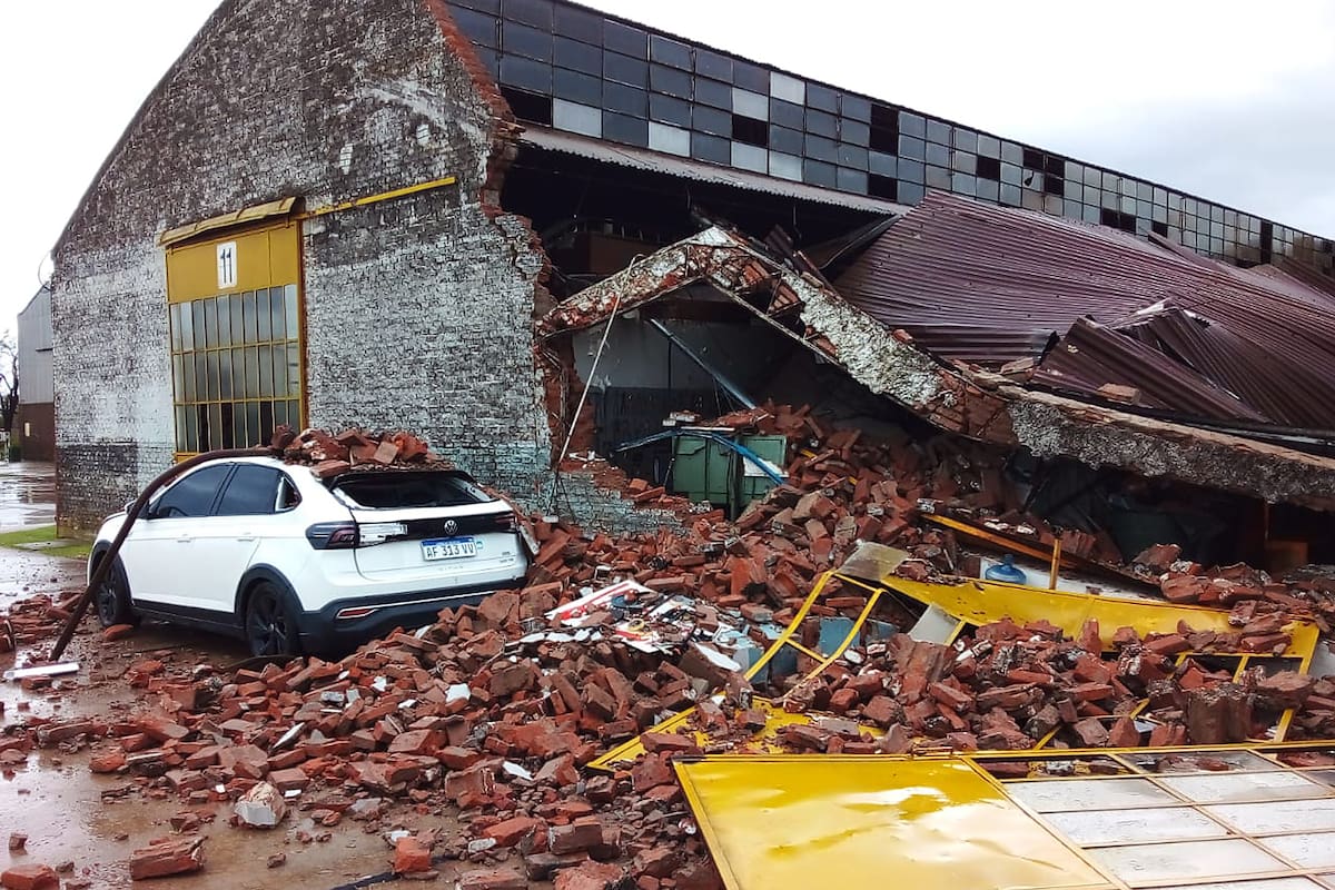 Destrozos por la tormenta en Nueve de Julio