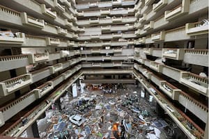 Destrucciones causadas por el huracán Otis en Acapulco, México.