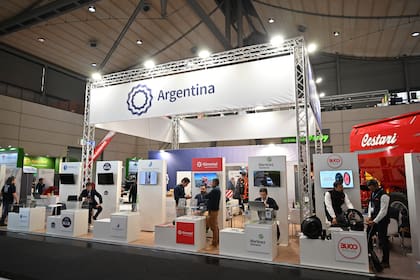 Detallaron que Expoagro, junto a la Agencia Argentina de Inversiones y Comercio Internacional (AAICI), con el acompañamiento de BNA, RUS Agro y CAFMA promovieron la participación de empresas de maquinaria, agropartes, software e instituciones