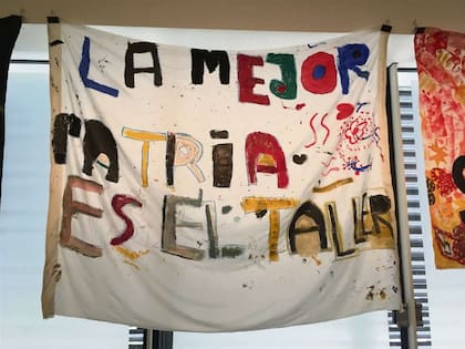 Detalle de la instalación de Fernanda Laguna en el Lacma