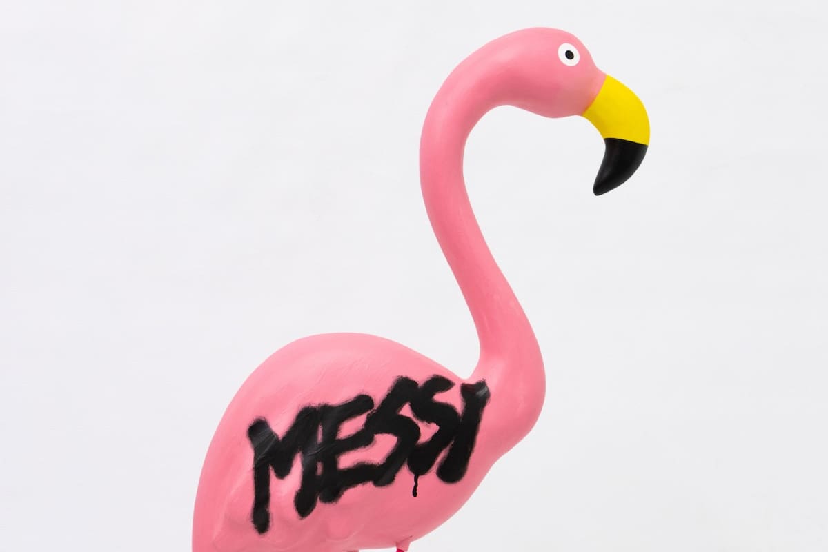 Detalle de "Pink Flamingo" (2024), obra de Alfredo Dufour que será ofrecida por la galería Constitución en la feria Untitled