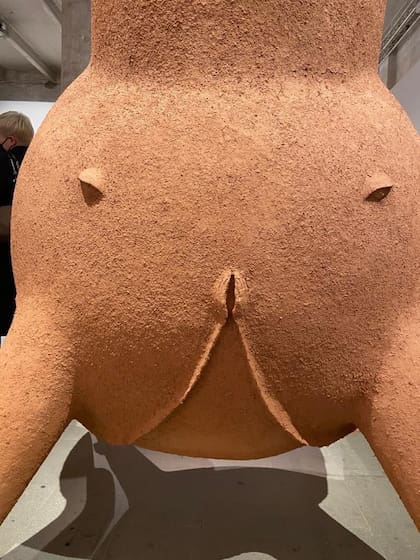 Detalle de una de las esculturas de Chaile